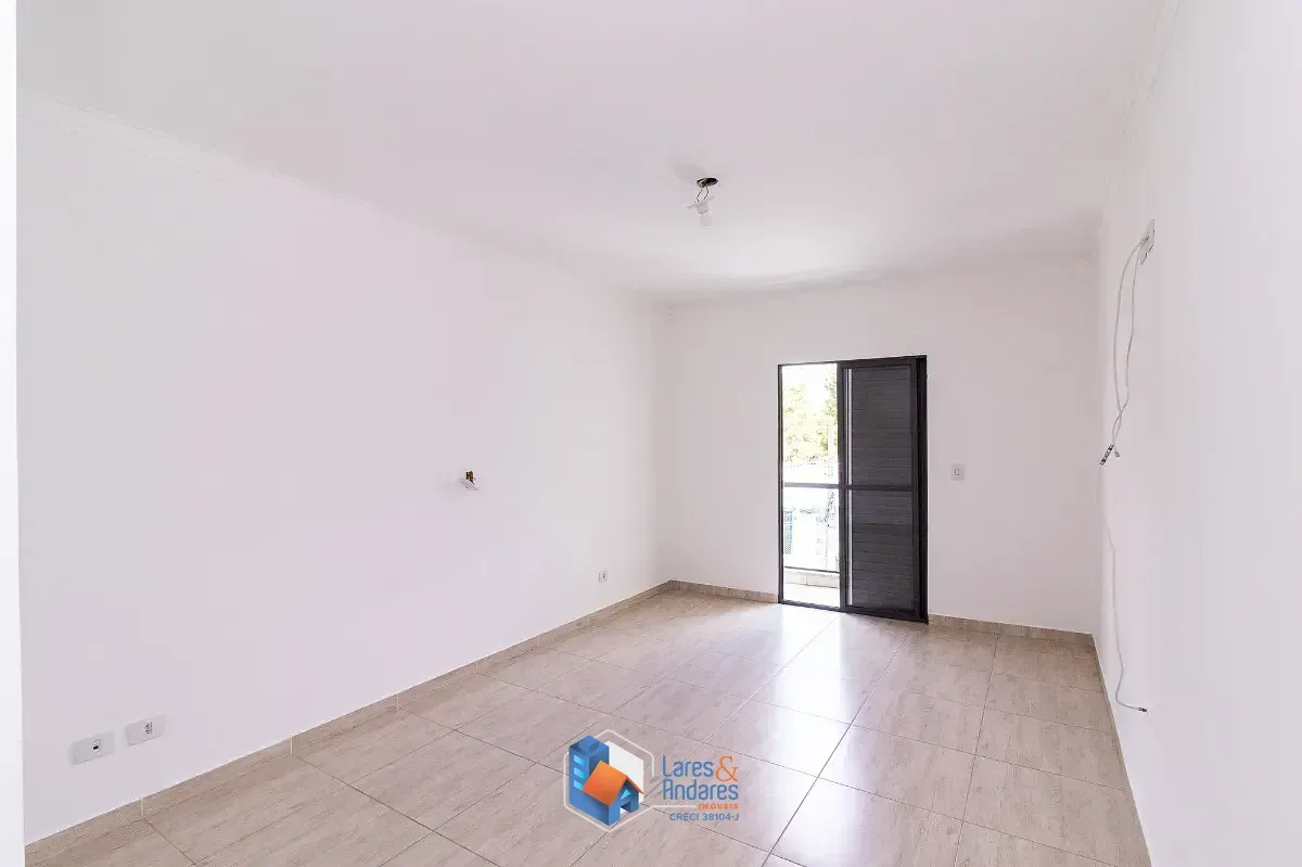 Imagem Sobrado para venda em Parque São Domingos com 3 quartos, sendo 3 suítes, 102m²