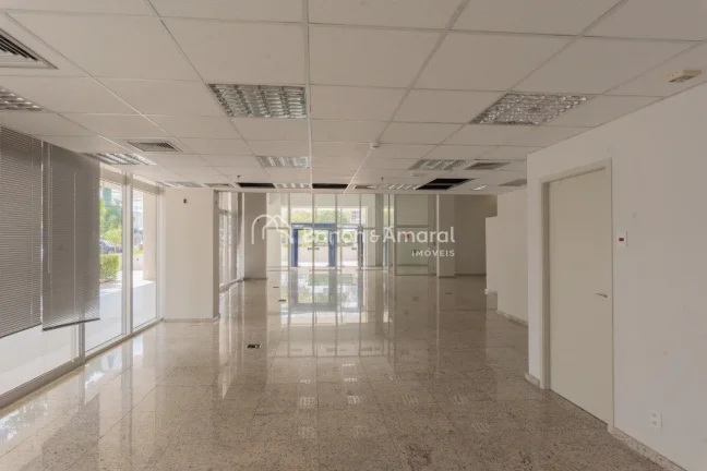Imagem Excelente oportunidade para empresas que buscam um espaço amplo, moderno e bem localizado. Conjunto...