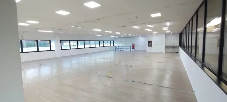 Imagem Galpão com 1614m2 na vila Anastácio/SP