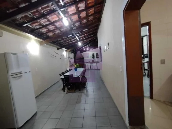 Imagem Casa Pitangueiras com piscina e churrasqueira!!!