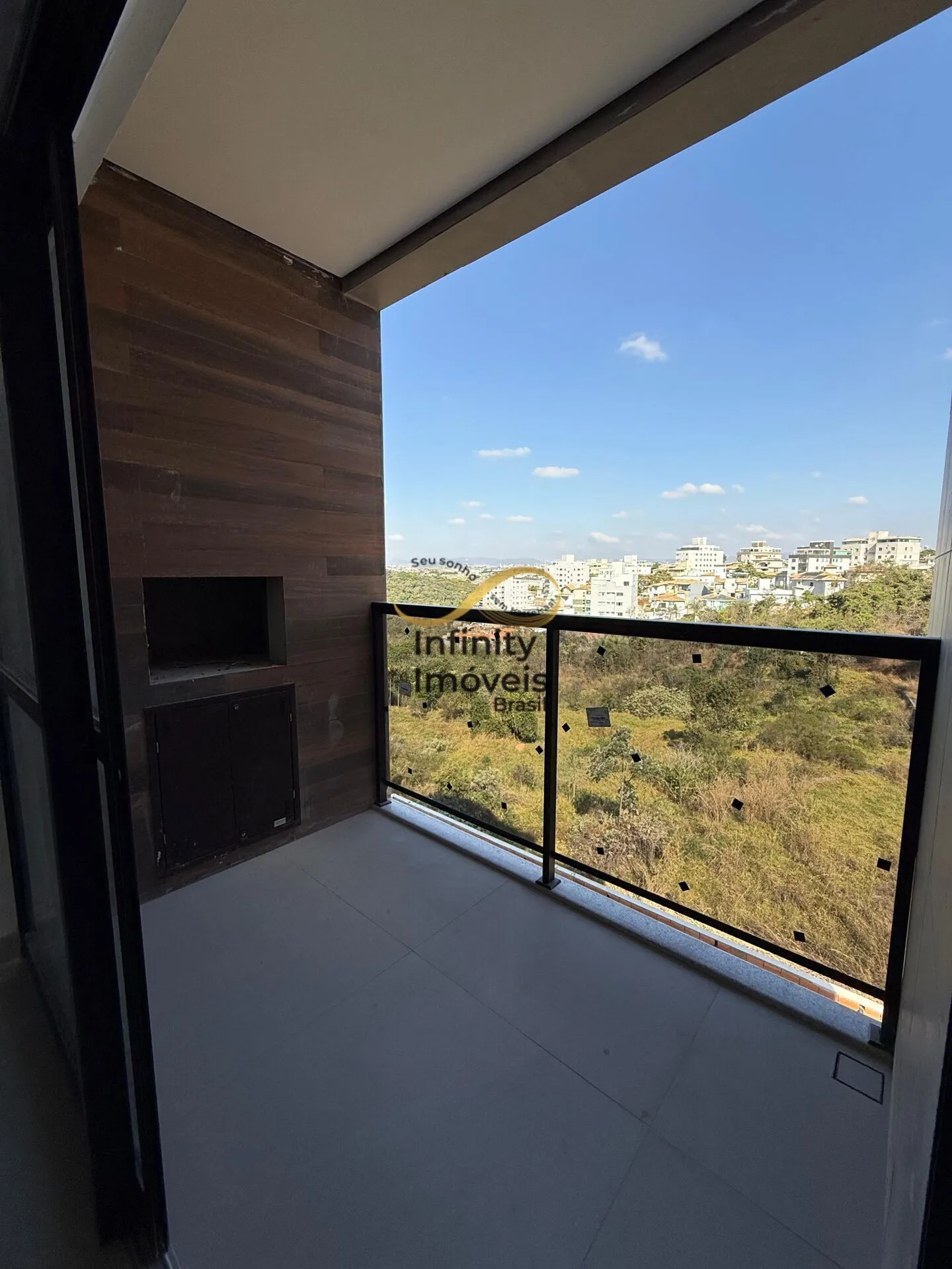 Imagem Apartamento à venda no bairro Cabral - Contagem/MG
