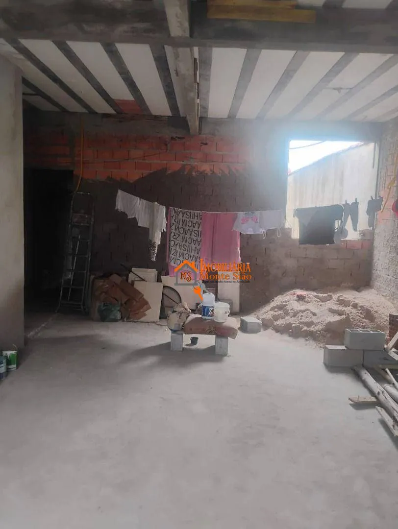 Imagem Sobrado à venda, 98 m² por R$ 243.999,00 - Água Chata - Guarulhos/SP