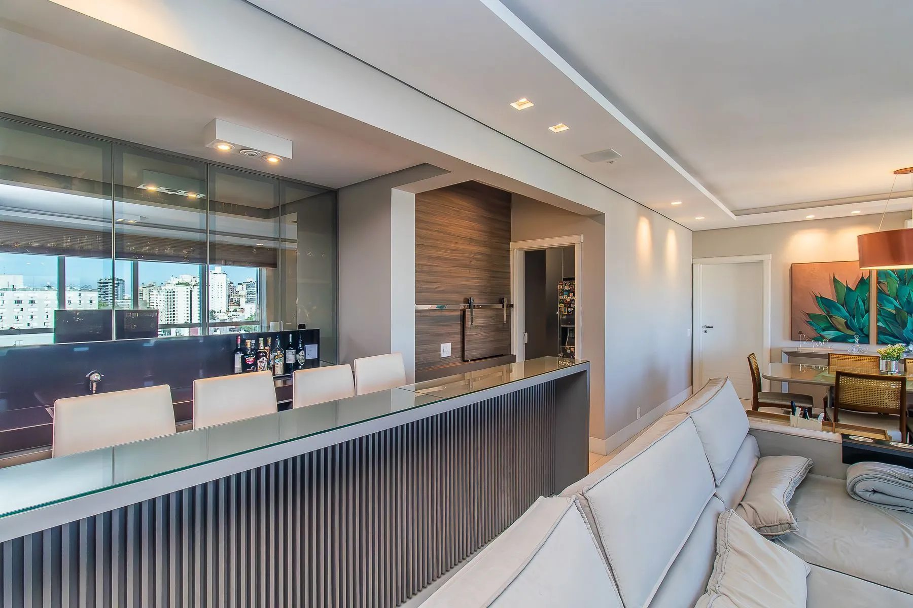 Imagem Apartamento 3 suítes 3 vagas no Moinhos