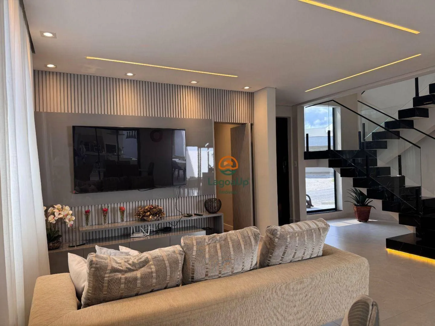 Imagem Casa com 4 dormitórios à venda, 260 m² por R$ 2.400.000,00 - Condomínio Golden Class - Lagoa Santa/MG