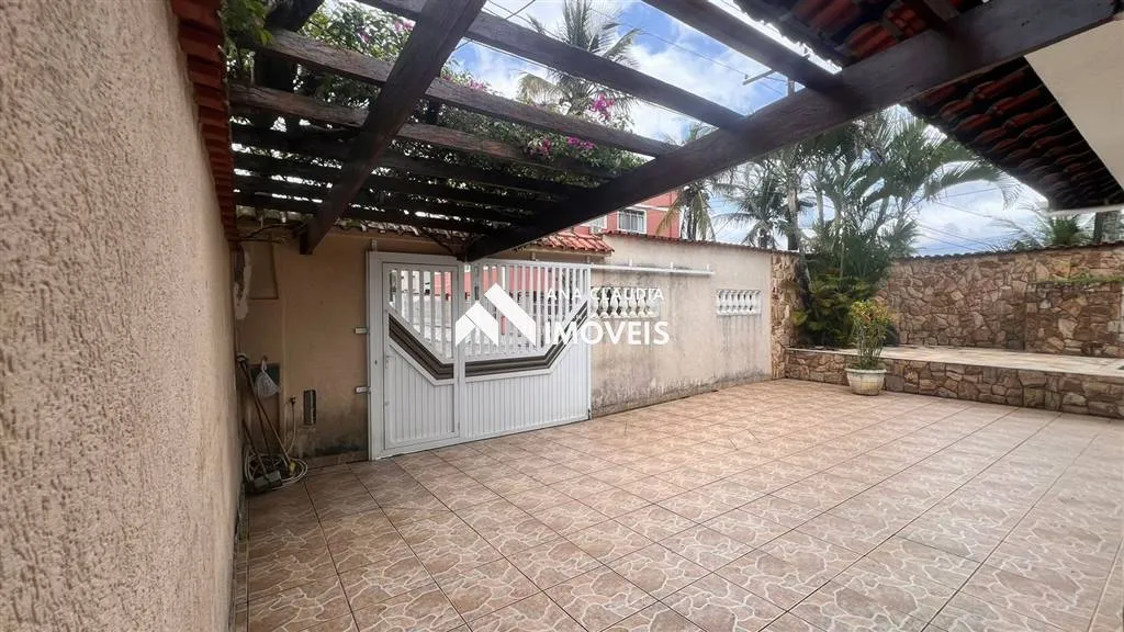 Imagem CASA DOIS DORMITÓRIOS ISOLADA COM PISCINA MAIS EDÍCULA 200 METROS DA PRAIA ️