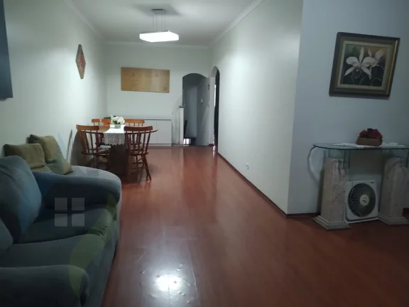 Imagem Casa de 3 dormitórios sendo 1 suíte, 2 banheiros, com 200m² no Jardim Aurora, São Bernardo do Campo