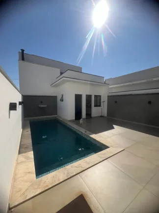 Imagem Casa moderna com piscina privativa no Condomínio Reserva dos Ypês I em Tatuí/SP
