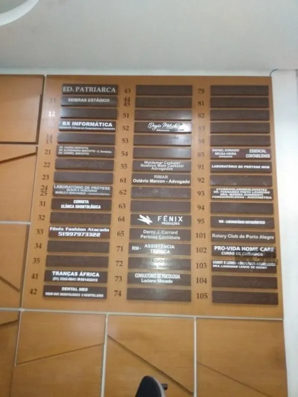 Imagem Sala Comercial para Aluguel no Centro Histórico - Vista para o Guaíba