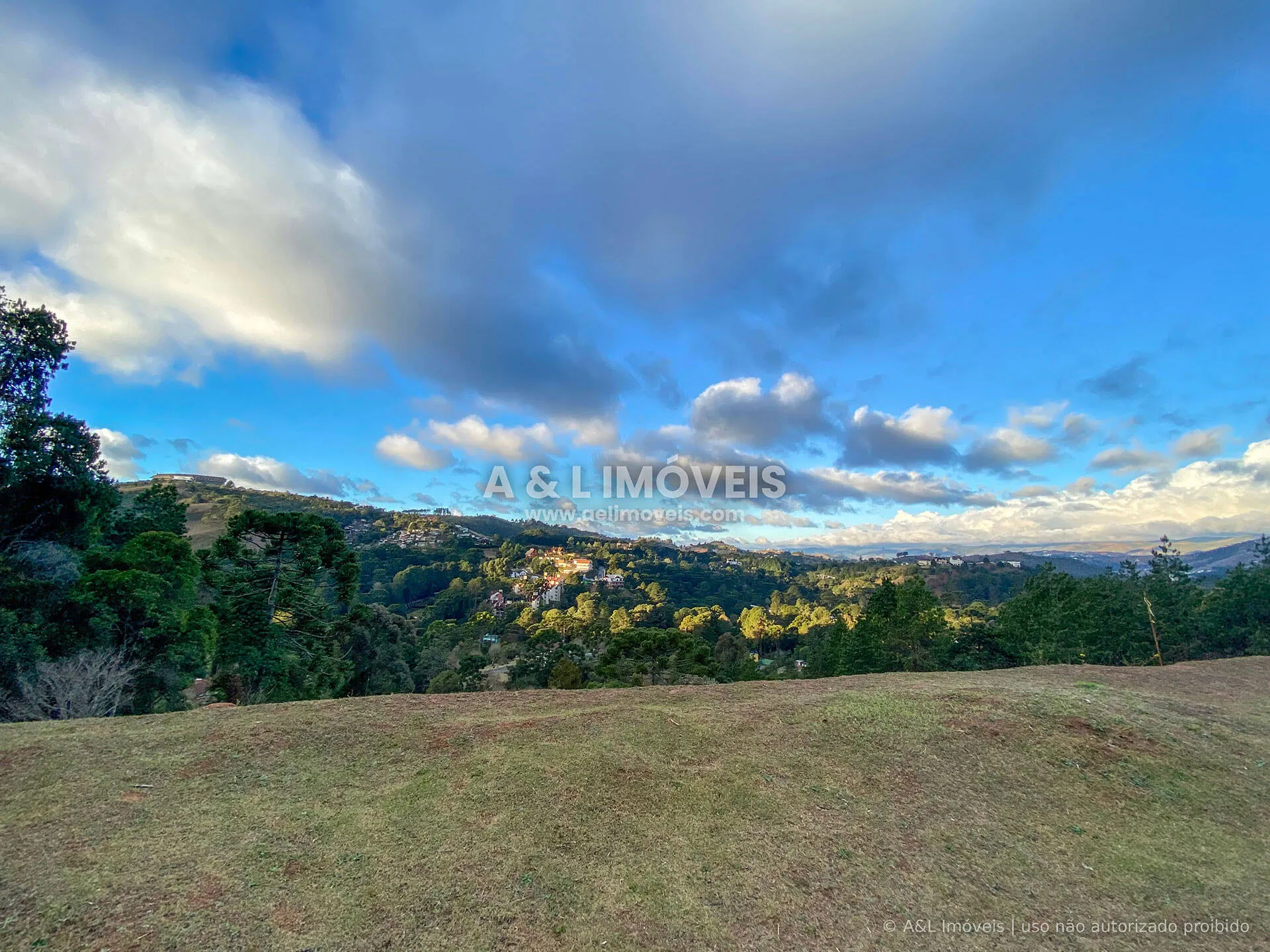 Imagem Terreno em Campos do Jordão | Capivari, 6.111 m² e Vista Panorâmica