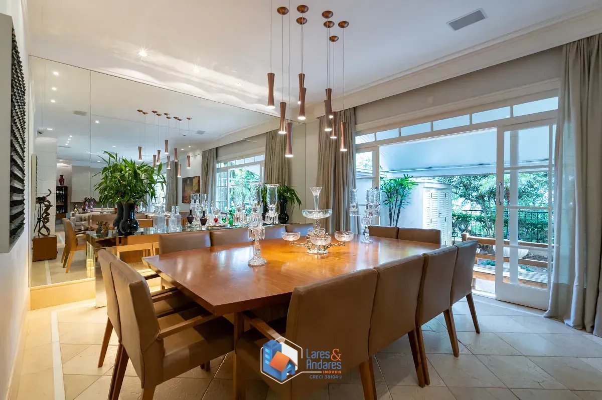 Imagem Casa para venda em Alto de Pinheiros com 5 quartos, sendo 5 suítes, 584m²