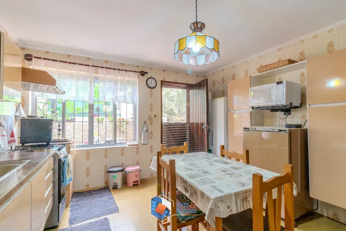 Imagem Casa para venda em Chácara Santo Hubertus com 4 quartos, 277m²