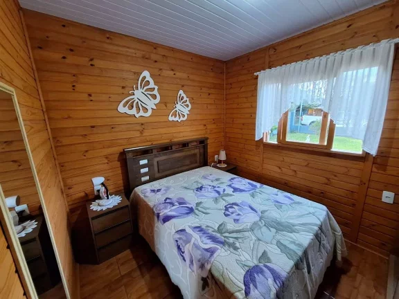 Imagem Lindo Chalé em Condomínio Fechado, Terreno com 457m², Morro Grande, Viamão.