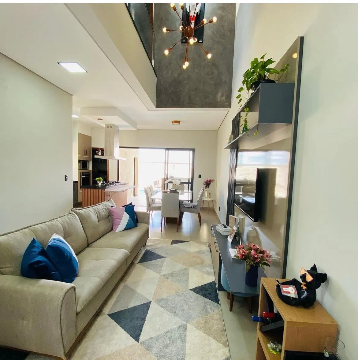 Foto do imóvel "Sobrado Exclusivo no Horto Florestal Villagio: Luxo, Espaço e Conforto em Um Só Lugar" em HORTO FLORESTAL, SOROCABA - SP