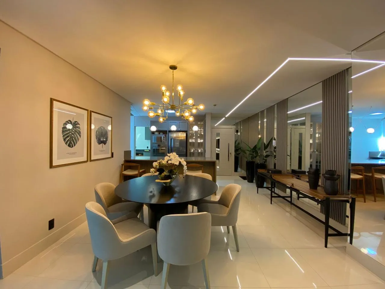 Imagem Apartamento à venda com 1872m2 por R$ 3.300.000,00