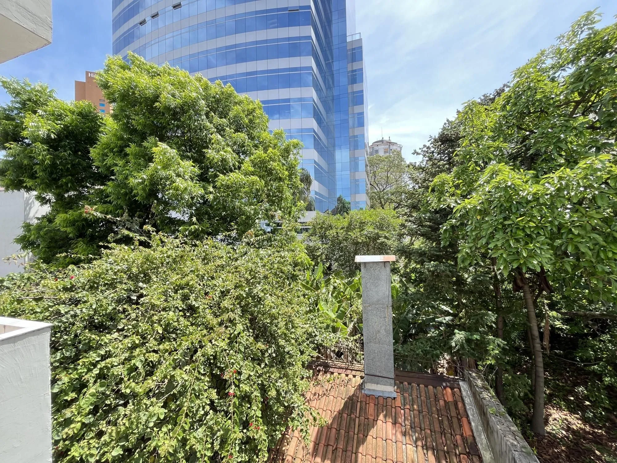 Imagem Apartamento de 3 quartos com dependência de empregada bairro Moinhos de Vento