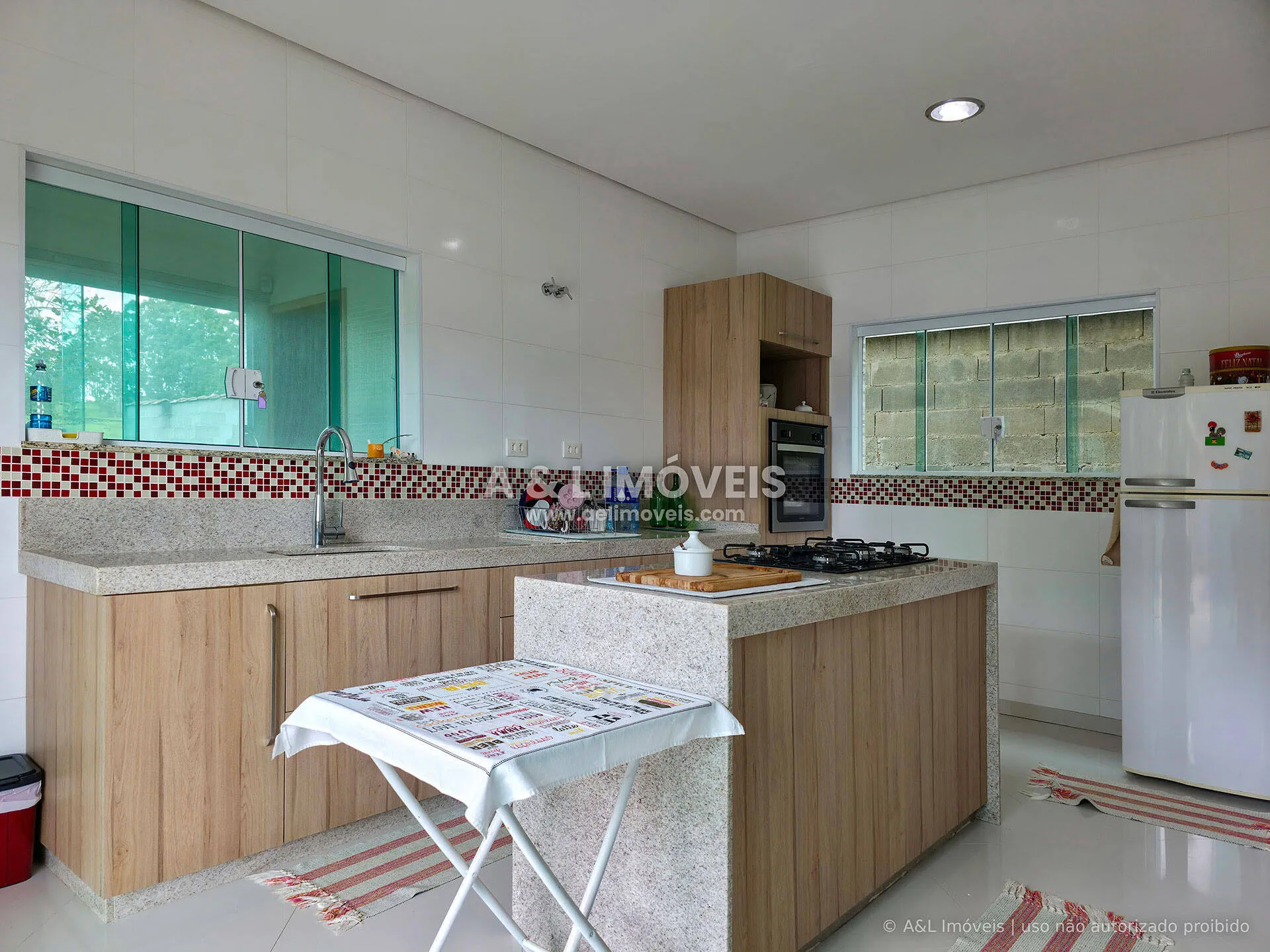 Imagem Casa em Tremembé | 313 m², 4 Suítes, Piscina e Área Gourmet