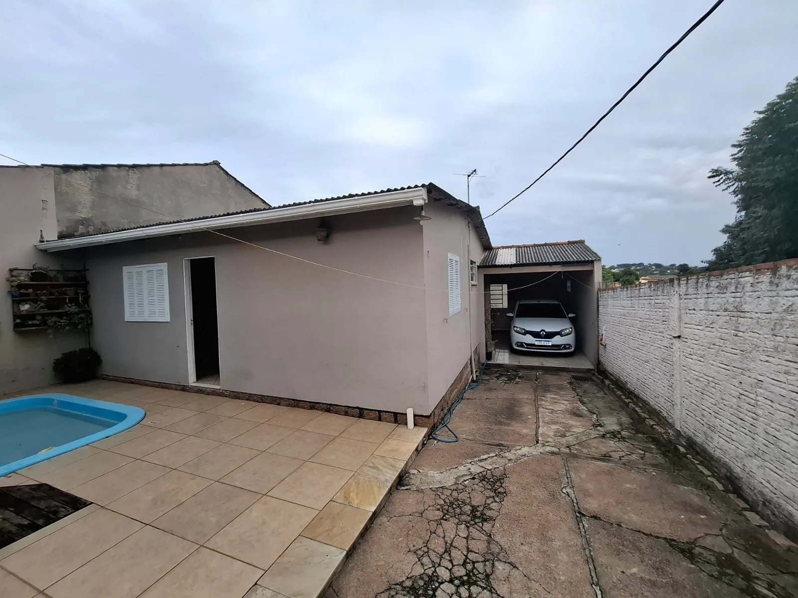 Imagem Vendo terreno no bairro Campo Novo, Zona Sul de Porto Alegre