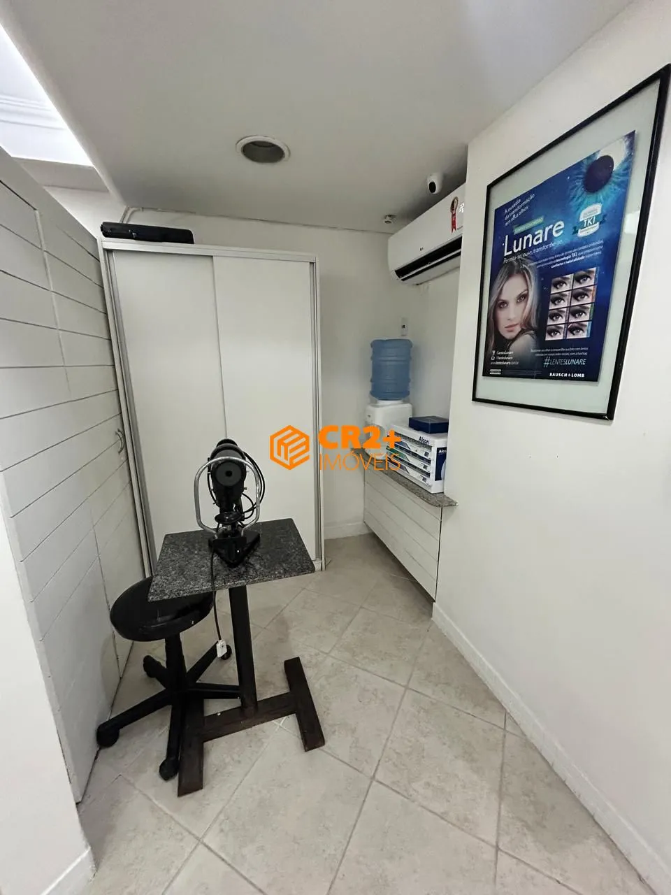 Imagem VENDO SALA COMERCIAL TÉRREA EM BOA VIAGEM, NA AV. DOMINGOS FERREIRA