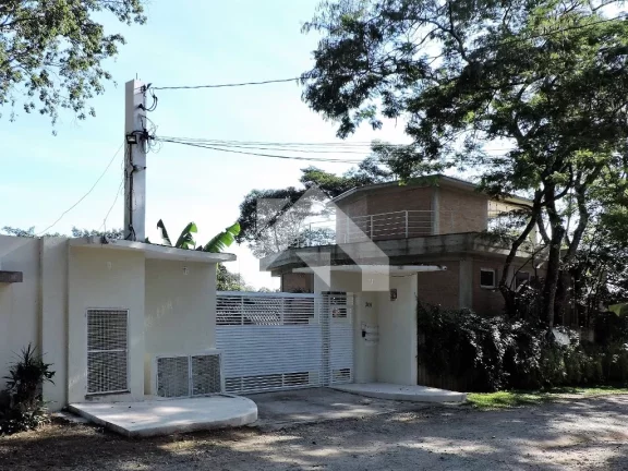 Imagem Casa de Condomínio em Chácara Santa Lúcia - Carapicuíba