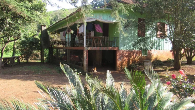 Imagem Granja para Venda em Arabuta, Rural