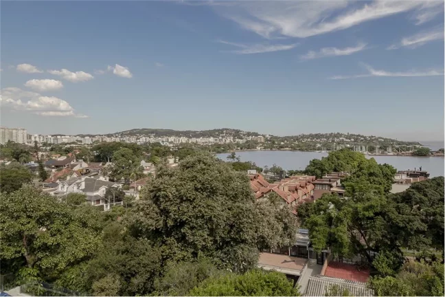 Imagem Casa para venda no bairro Vila Assunção em Porto Alegre
