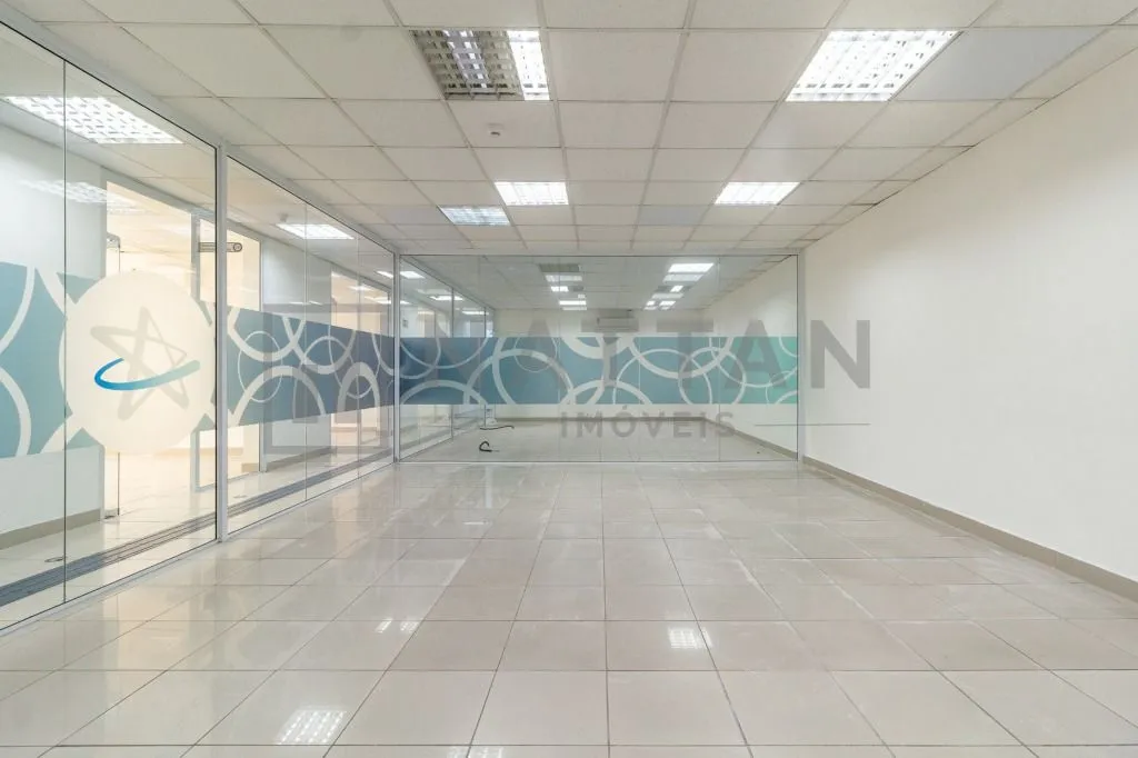 Imagem Imóvel comercial à venda no Carrão, com 1.332 m² e 23 salas envidraçadas