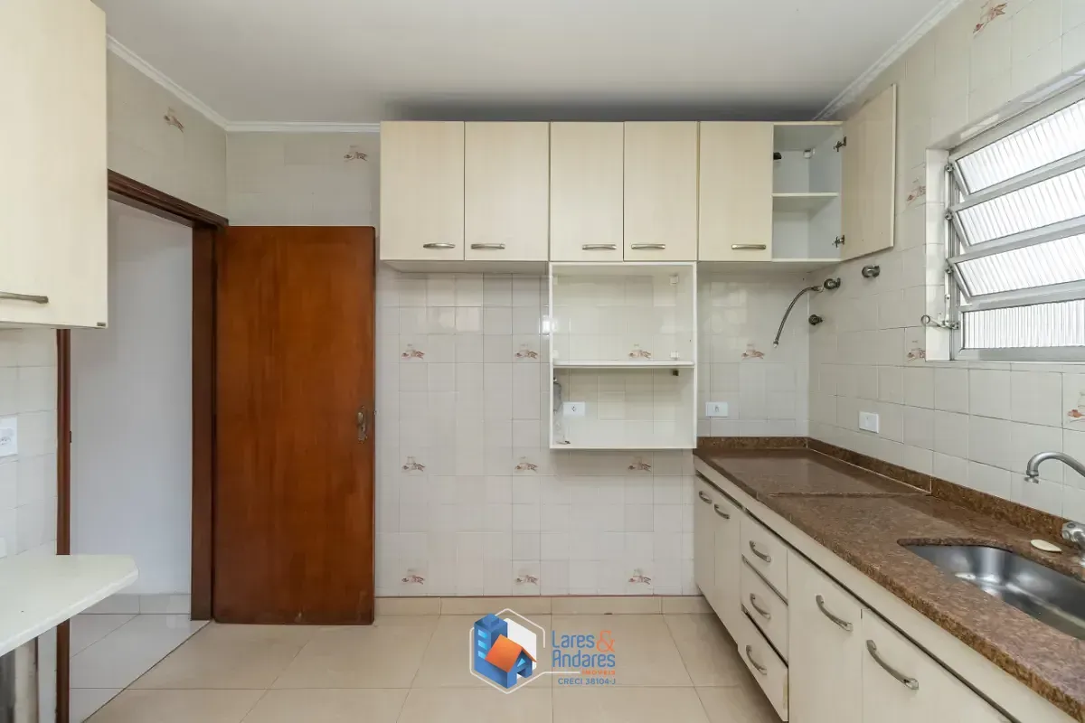 Imagem Sobrado para venda em Jardim Umuarama com 3 quartos, sendo 1 suíte, 180m²