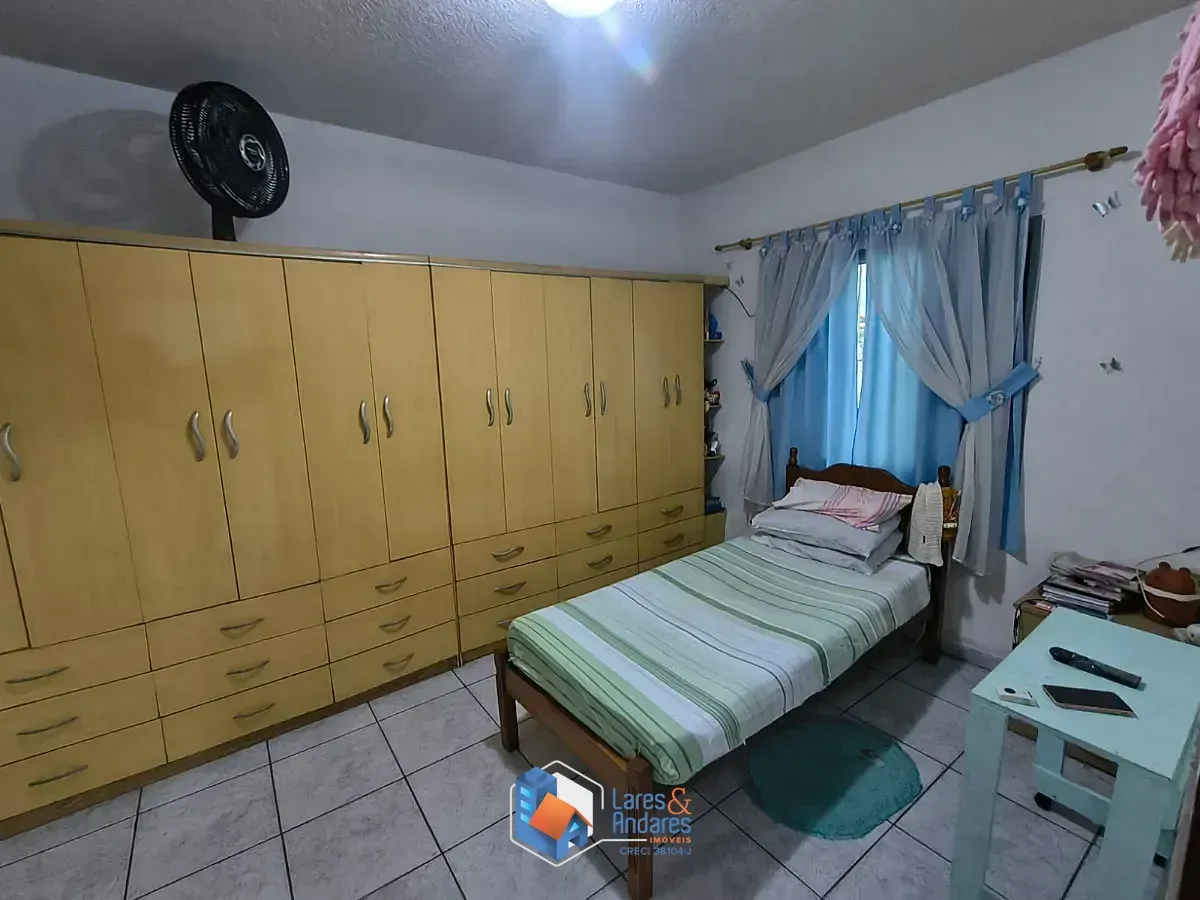 Imagem Sobrado para venda em Moinho Velho com 3 quartos, 190m²
