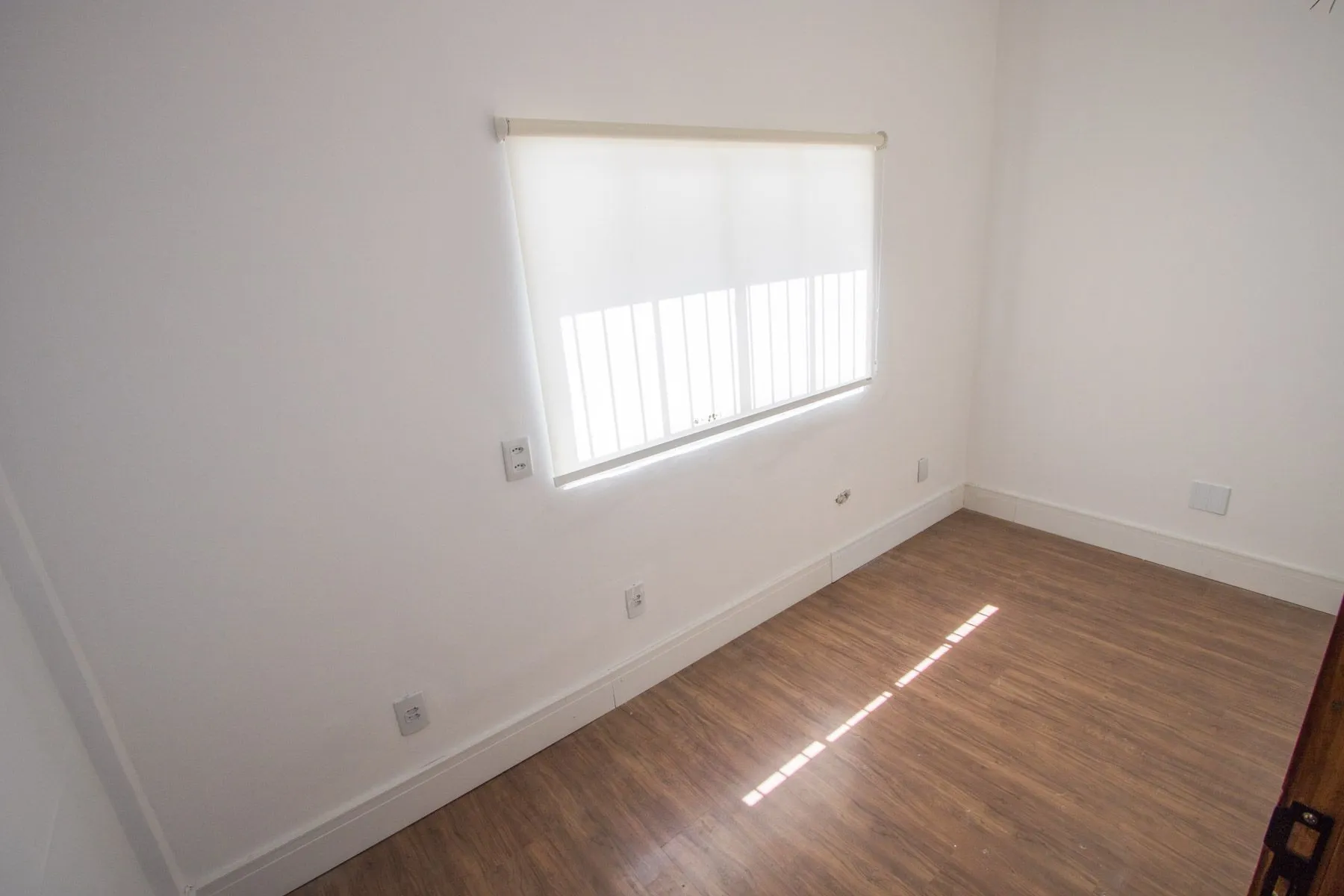 Imagem Casa comercial com aproximadamente 157m² privativos