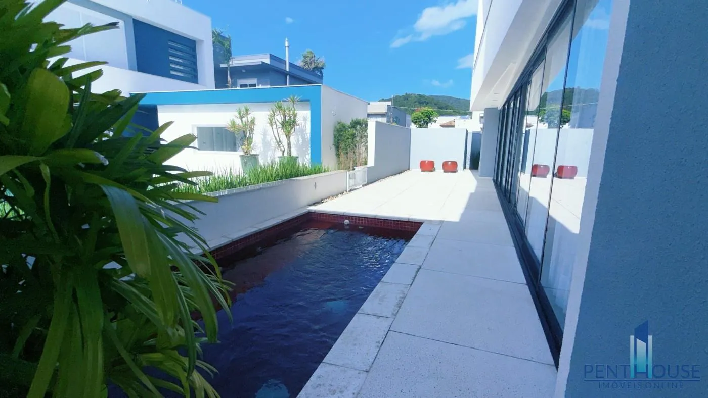 Imagem Casa em Condomínio para Venda em Balneário Camboriú, BARRA, 4 dormitórios, 2 suítes, 4 banheiros, 2 vagas