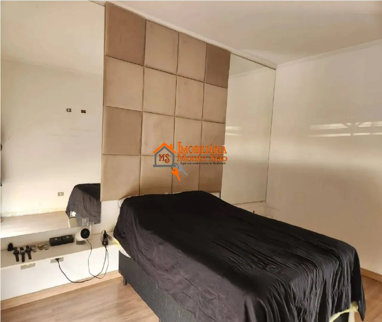 Imagem Casa com 4 dormitórios à venda, 294 m² por R$ 1.170.000,00 - Jardim Vila Galvão - Guarulhos/SP