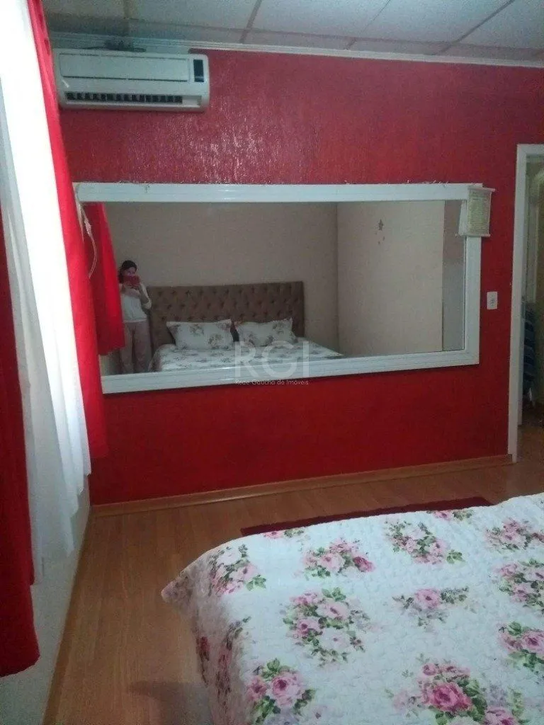 Imagem Casa para Venda - 120m², 2 dormitórios, 1 vaga - Parque Ipiranga