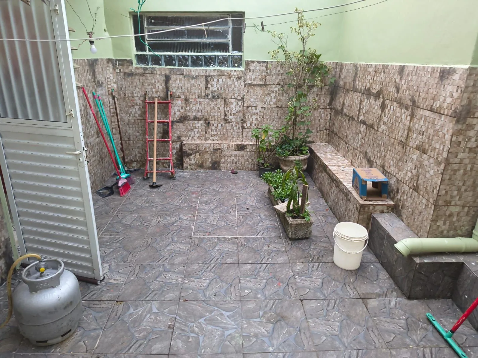 Imagem Casa com 2 vagas de garagem para carros pequenos