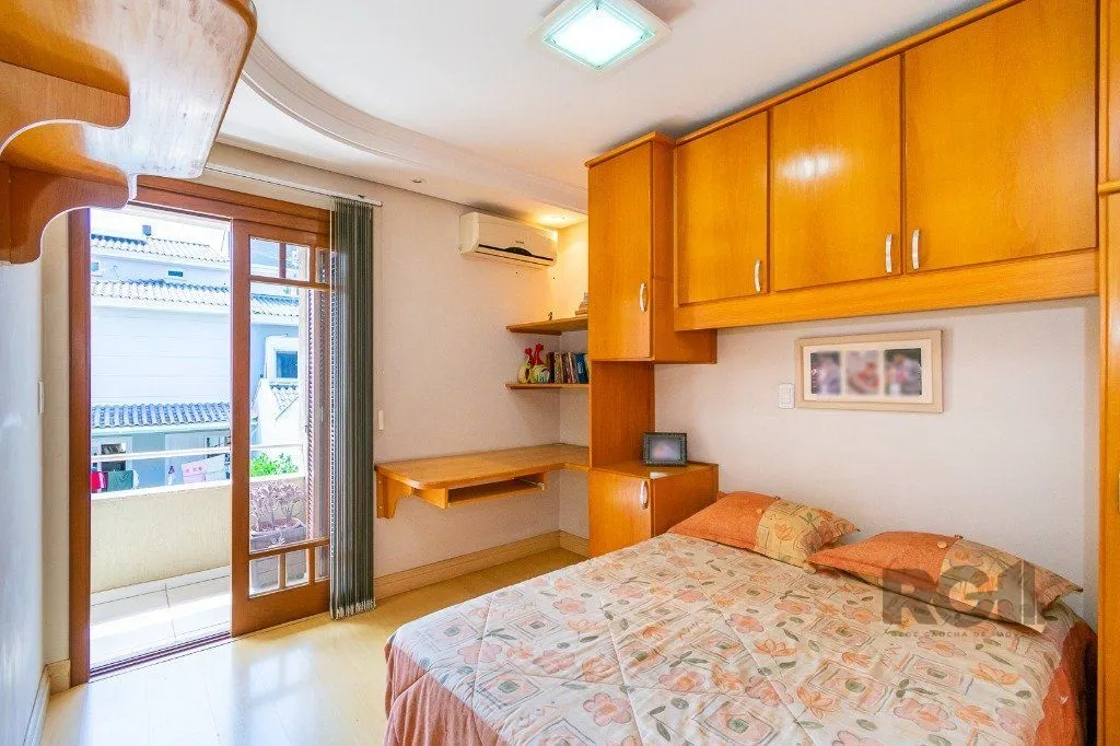 Imagem Casa em condominio no Sarandi de 3 dormitórios 2 vagas e infra