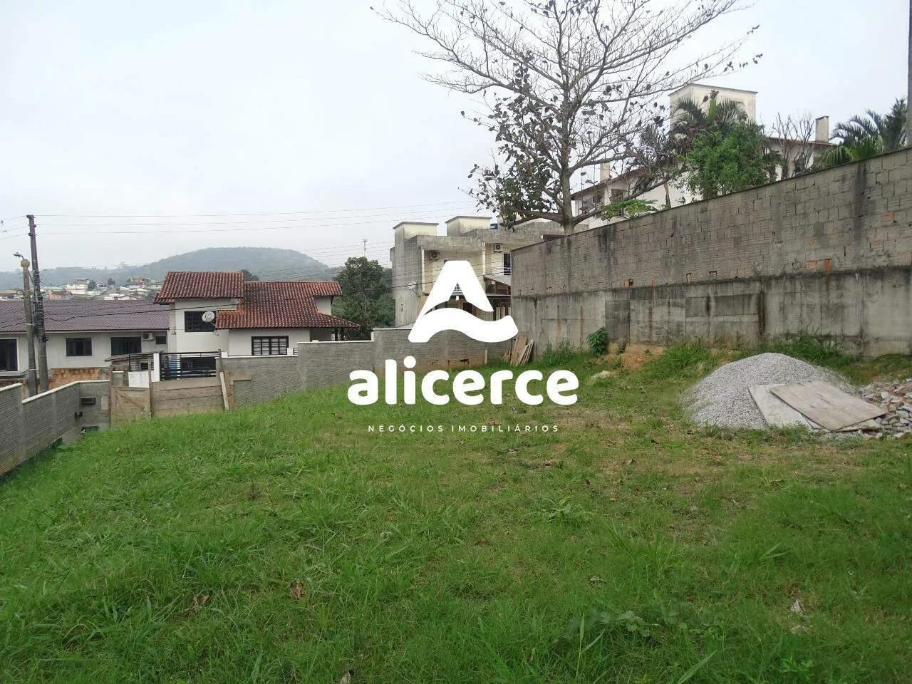 Imagem Terreno à venda com , 360m² em Real Parque São José