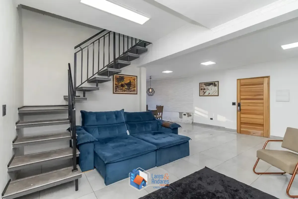 Imagem Sobrado para venda em Piqueri com 3 quartos, sendo 1 suíte, 307m²