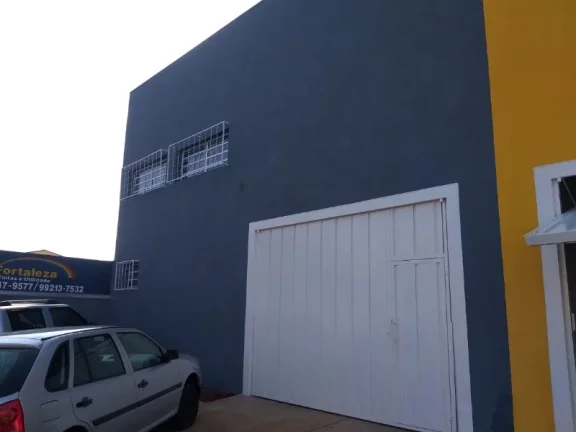 Imagem Salão Comercial à Venda em Sertãozinho-SP, Próximo ao Supermercado Amarelinho 2 Salas, 4 Banheiros, 8 Vagas de Garagem 320m²