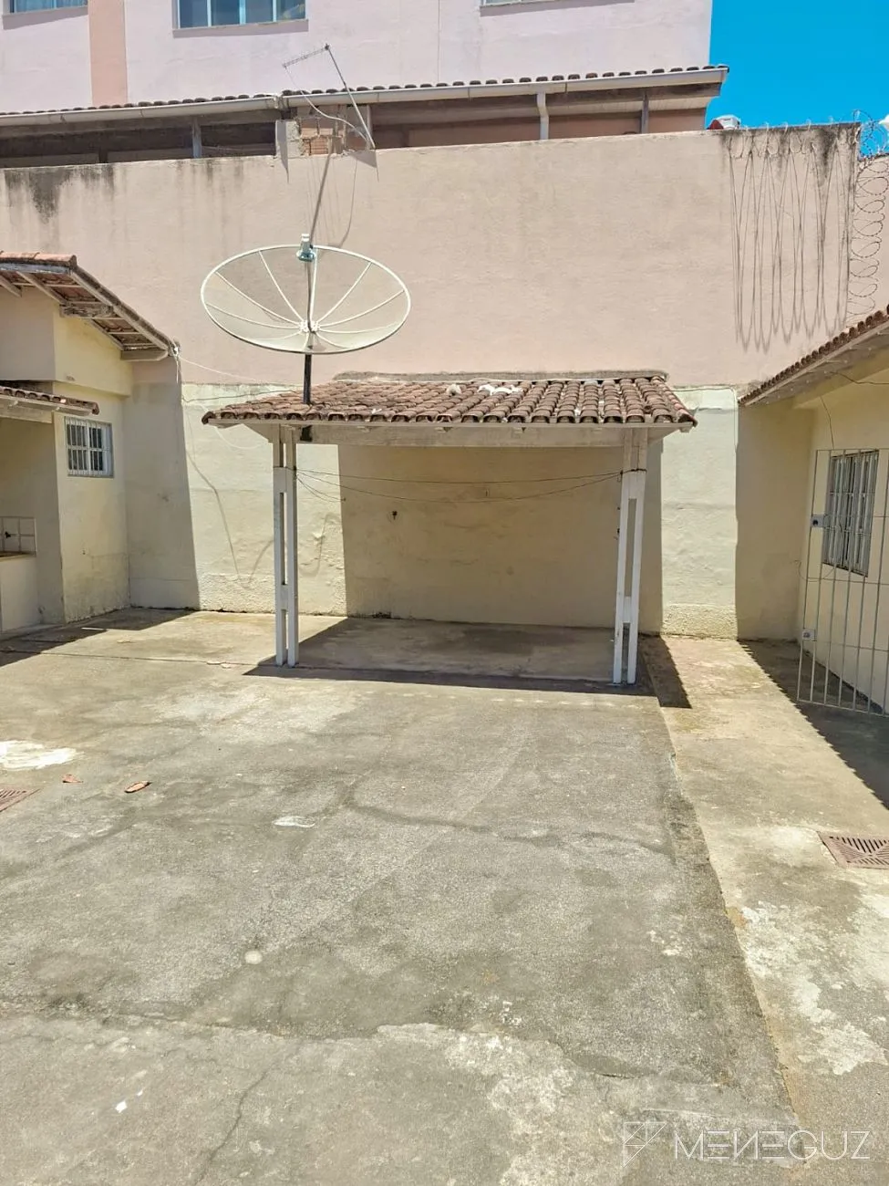 Imagem Perfeito para fazer renda: 2 casas independentes no mesmo terreno