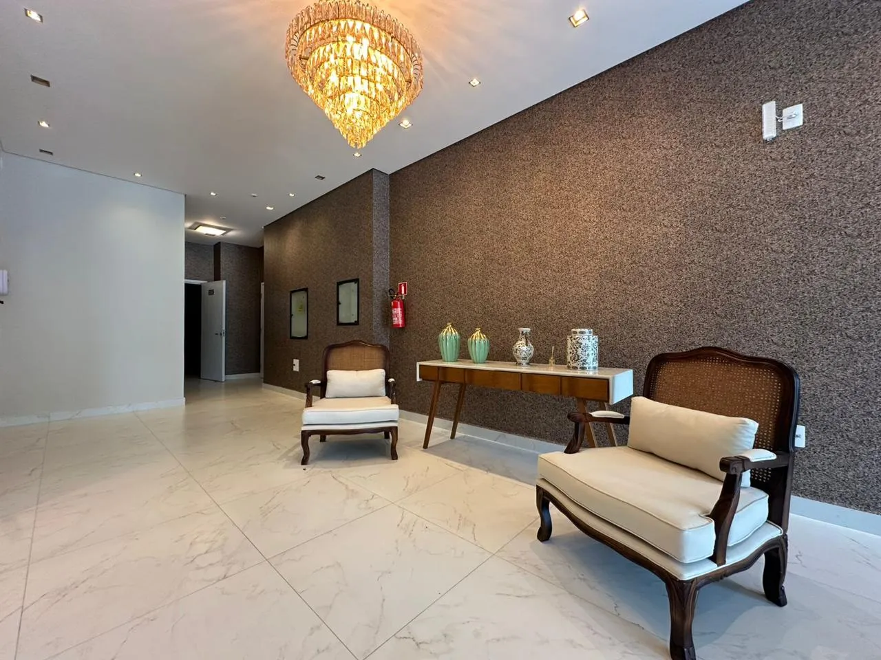 Imagem Apartamento com vista para o mar à venda com 102m2 por R$ 3.900.000,00