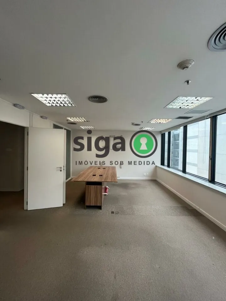 Imagem Sala Comercial e 4 banheiros à Venda, 292 m² por R$ 41.000,00