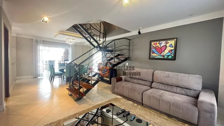Imagem Sobrado com 3 dormitórios à venda, 180 m² por R$ 1.030.000 - Jardim Hípica Pinheiro - Taubaté/SP