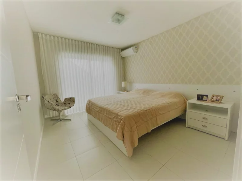 Imagem Casa à venda em Balneário Piçarras, Centro, com 3 quartos, 387m2