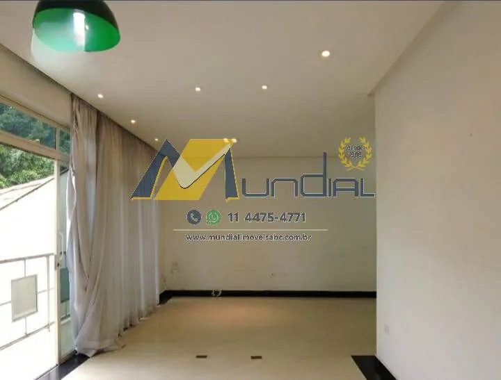 Imagem Casa à venda com 300m², 3 quartos e 6 vagas.