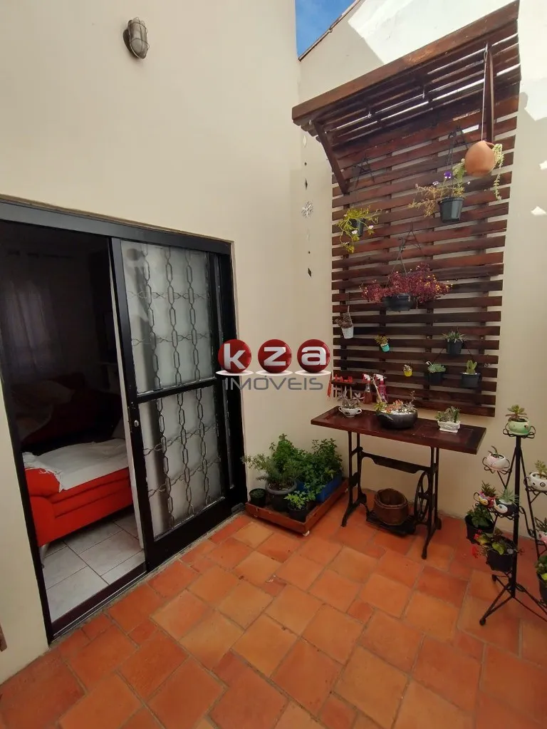 Imagem Casa em Condomínio de Luxo no Parque das Colinas - Valinhos-SP 2 Quartos, 1 Suíte, 3 Salas, 2 Banheiros, 3 Vagas - 160m²