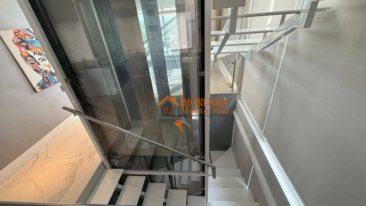 Imagem Sobrado com 5 dormitórios à venda, 450 m² por R$ 3.600.000,00 - Fazenda Rodeio - Mogi das Cruzes/SP