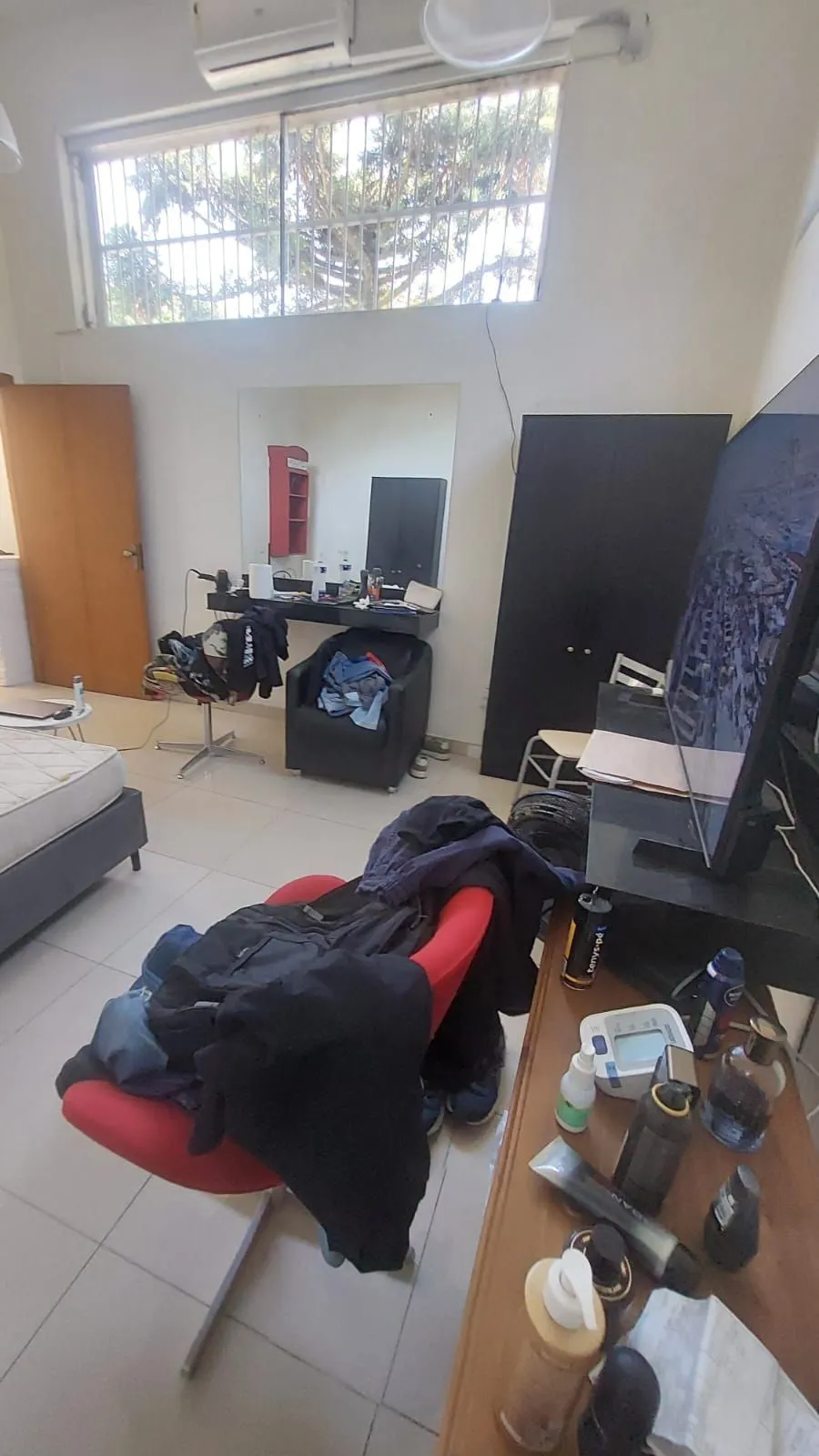 Imagem PRÉDIO COMERCIAL COM 5 SALAS E PROJETO APROVADO APARTAMENTO 100M2