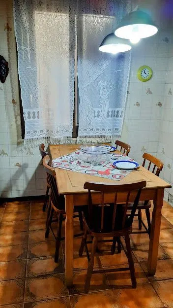 Imagem Linda Casa de Esquina com 230 M². Área de Lazer Completa.
