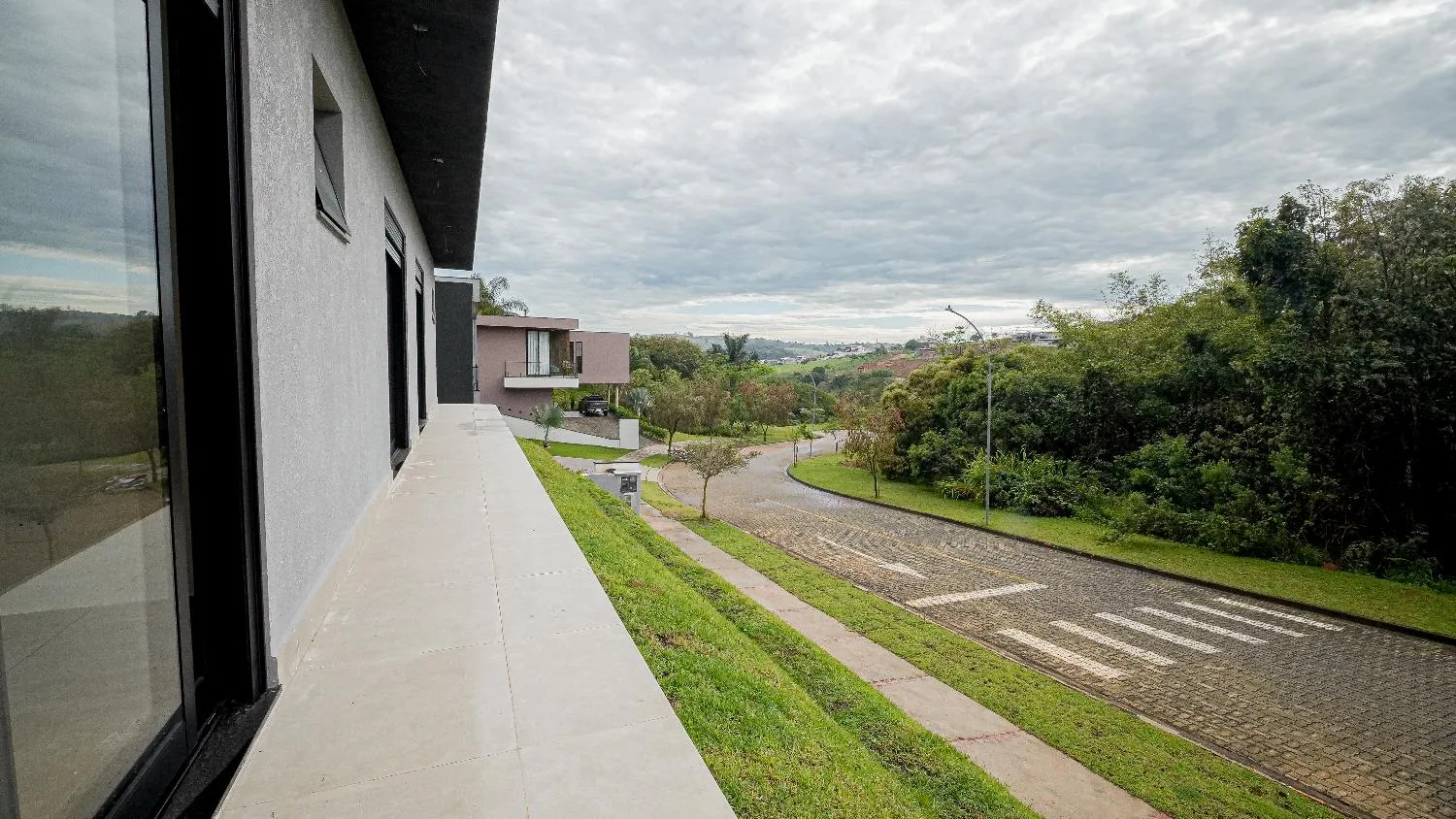Imagem Casa à venda em condomínio fechado | 3 dormitórios | Piscina | 638 m² de terreno