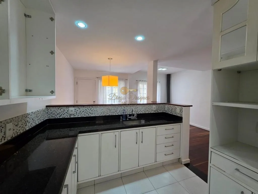 Imagem Casa em Condomínio para Venda em Teresópolis / RJ no bairro Bom Retiro