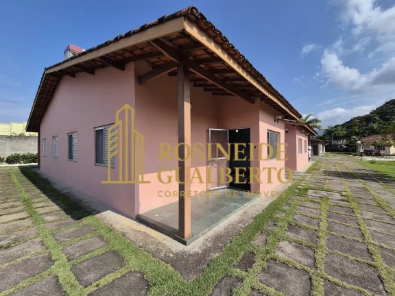 Imagem Casa 2 Dormitório Condomínio na Martin de Sá – Conforto, Lazer e Segurança!